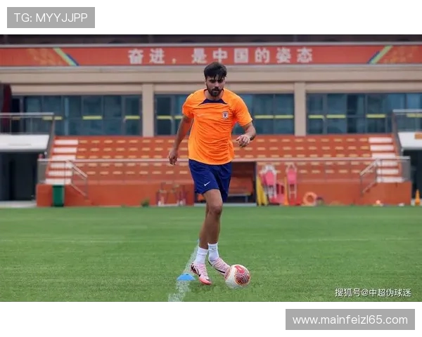 以泽卡称山东泰山是中超最优秀球队之一 期待明年夺冠 以泽卡称山东泰山是中超最优秀球队之一 期待明年夺冠